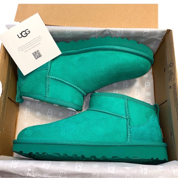 UGG Classic Ultra Mini Emerald Green - Picture 13 of 13